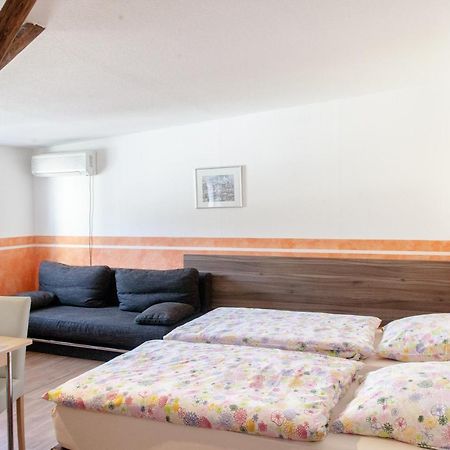 Pension Klingenstr. 23 Hotel Лайпциг Стая снимка