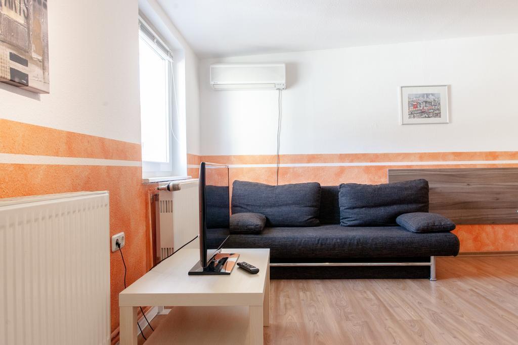 Pension Klingenstr. 23 Hotel Лайпциг Стая снимка