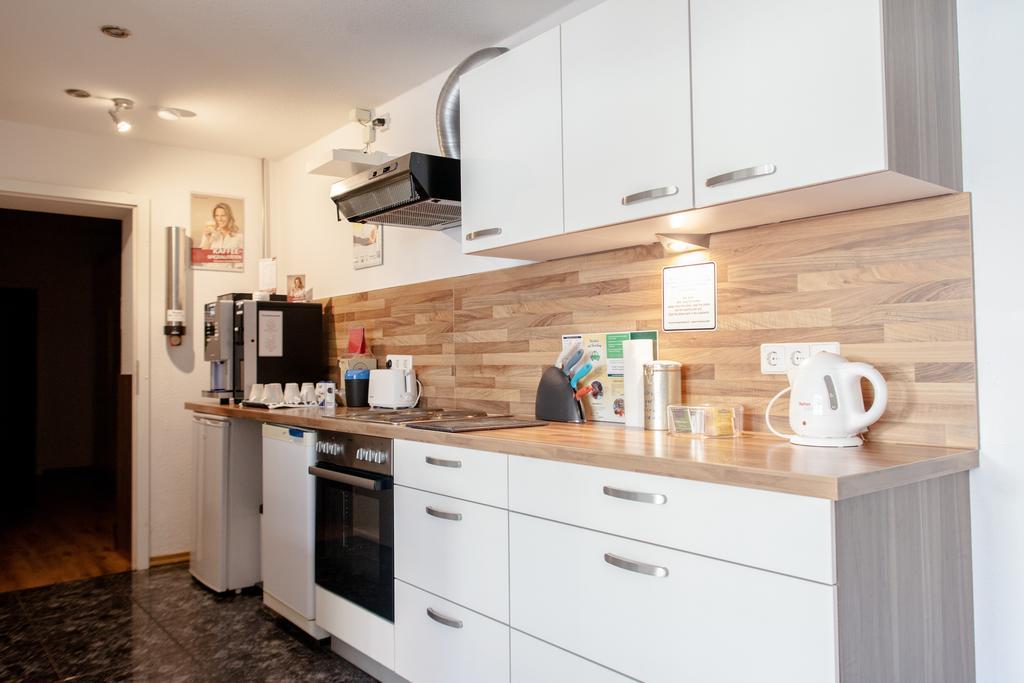Pension Klingenstr. 23 Hotel Лайпциг Стая снимка